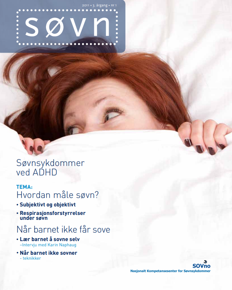 En person som ligger på en seng